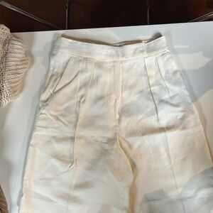 Elegant Cream High-Waisted Bermuda Pants